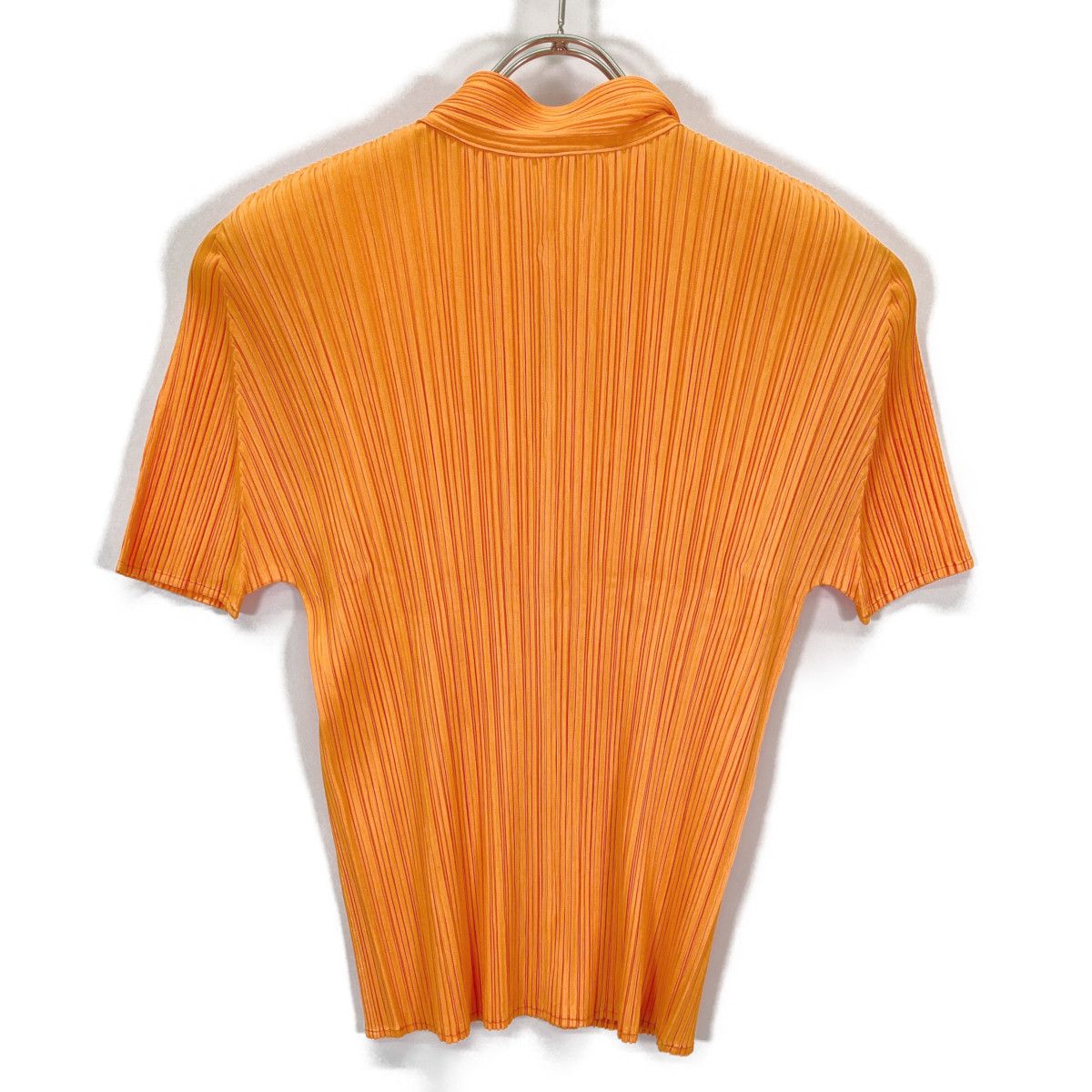 PLEATS PLEASE