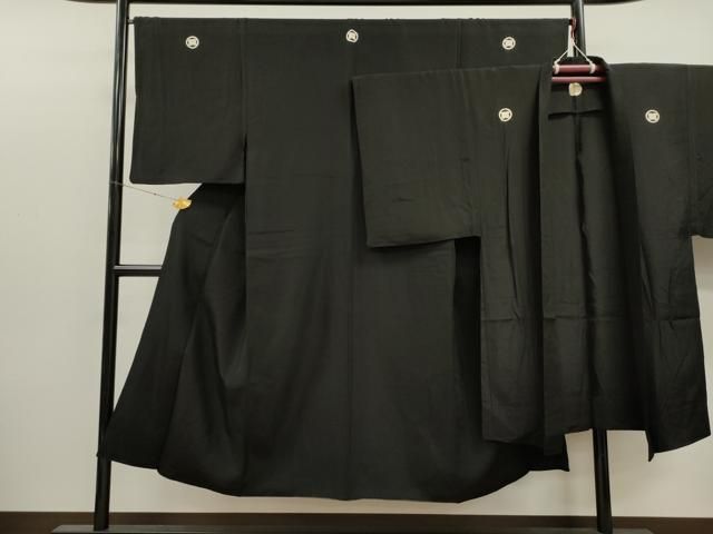 平和屋着物●男性　黒紋付　羽織セット　正絹　逸品　CAAT9295dy 平和屋着物○男性 黒紋付 羽織セット 正絹 逸品 CAAT9295dy - メルカリ
