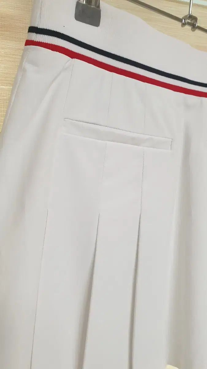 フットジョイ スカート