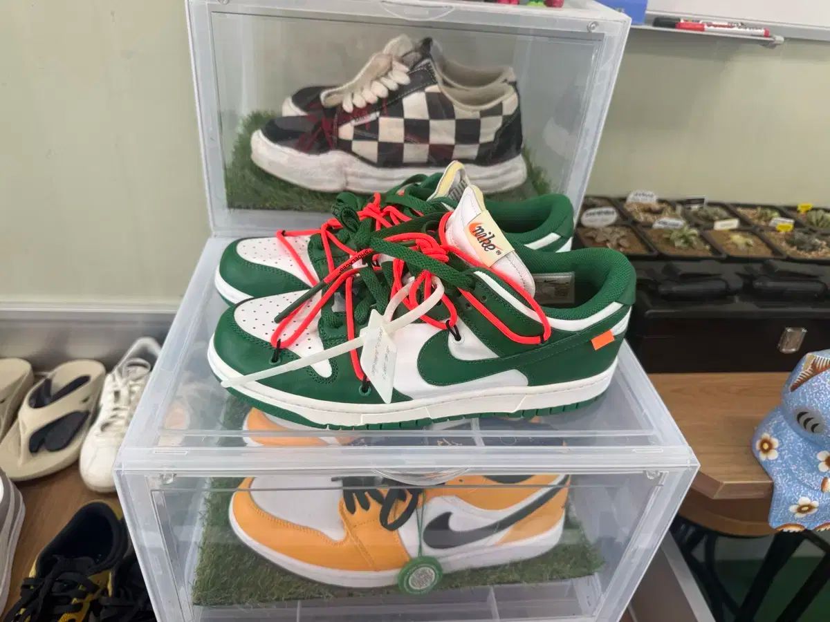 NIKE ナイキ ダンクオフホワイト 270