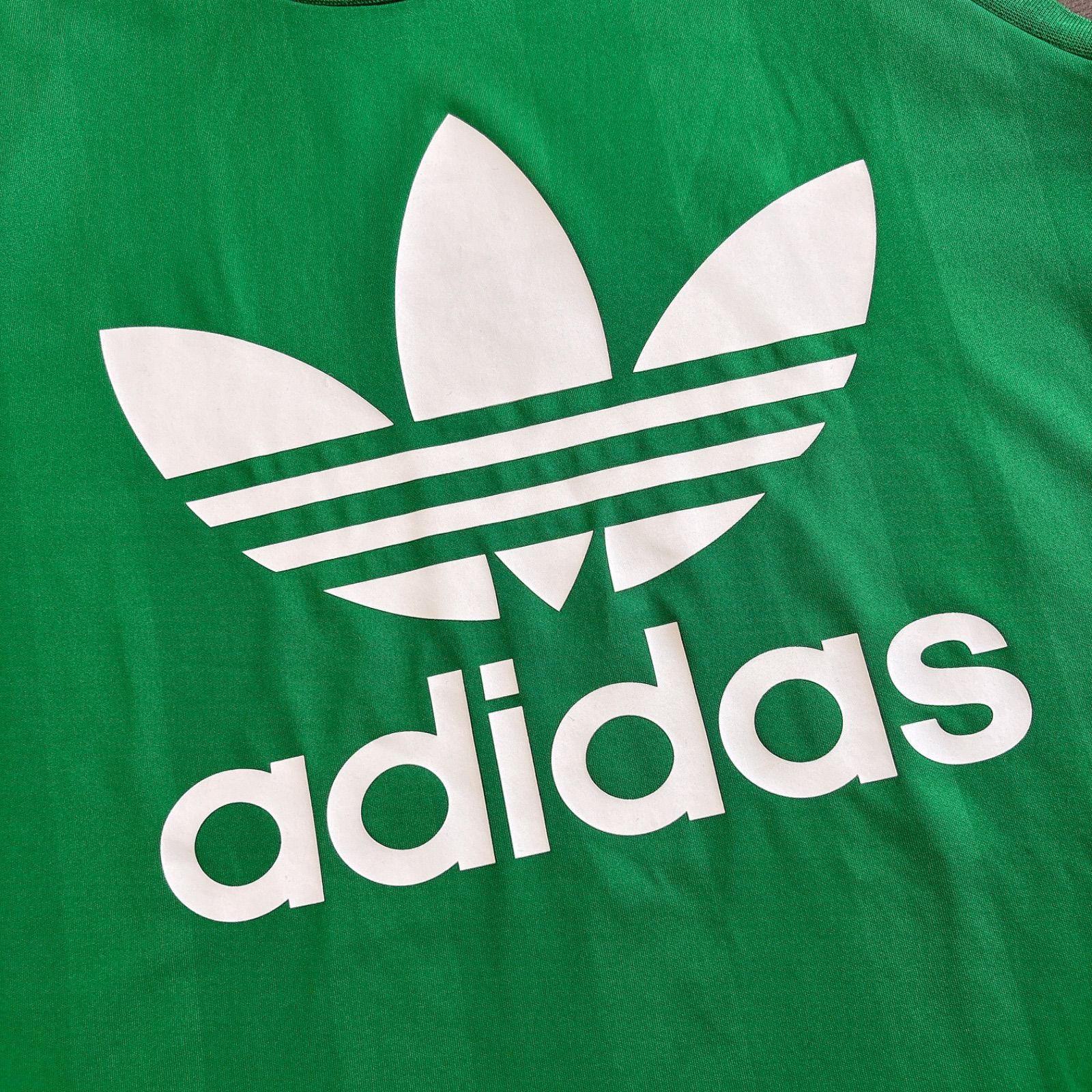 70s 80s adidas タンクトップ　グリーン　トレフォイル USA製 70s 80s adidas ビッグプリント タンクトップ 古着 アディダス