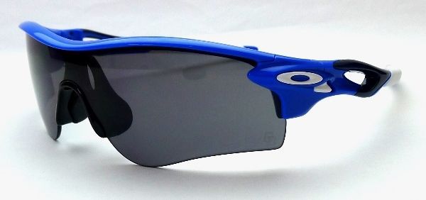 メルカリショップ限定セール・中日ドラゴンズ×OAKLEY・限定コラボ