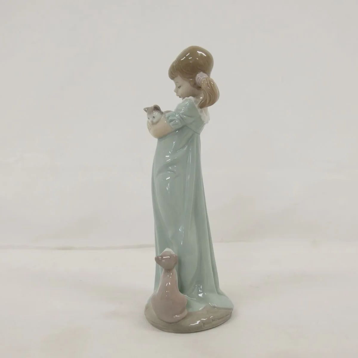 LLADRO リヤドロ 【少女と猫 私のことも忘れないで】フィギュ