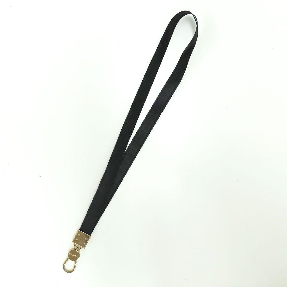 名古屋 シャネル ネックストラップ AAA911 B25P ブラック ホワイト キャンバス レザー シャンパンGD金具 小物