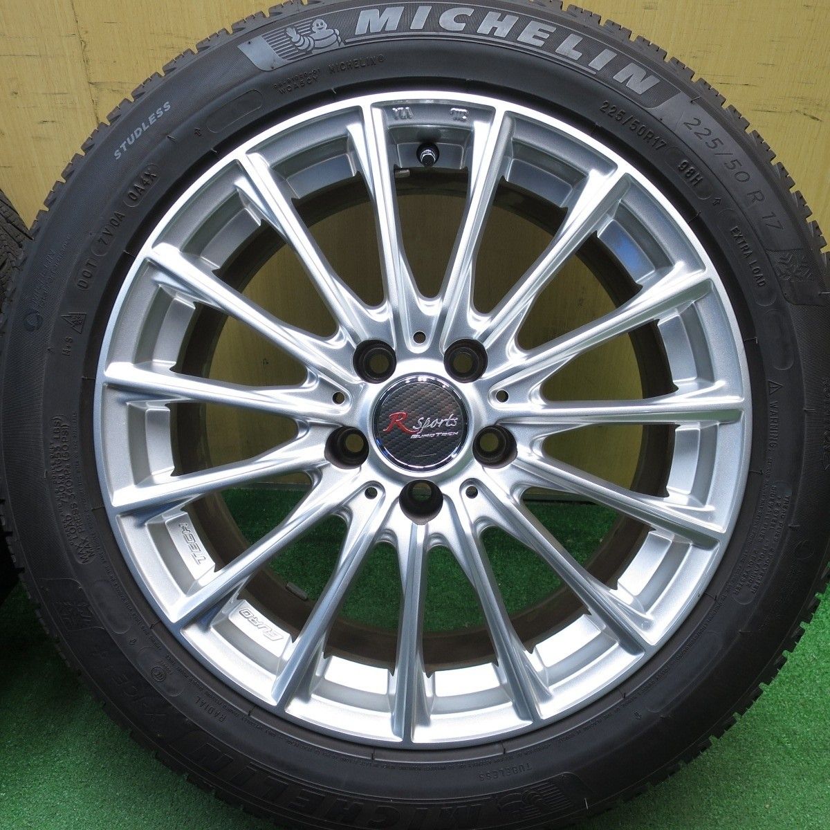 アウディQ3スタッドレス17インチユーロテックホイールセット