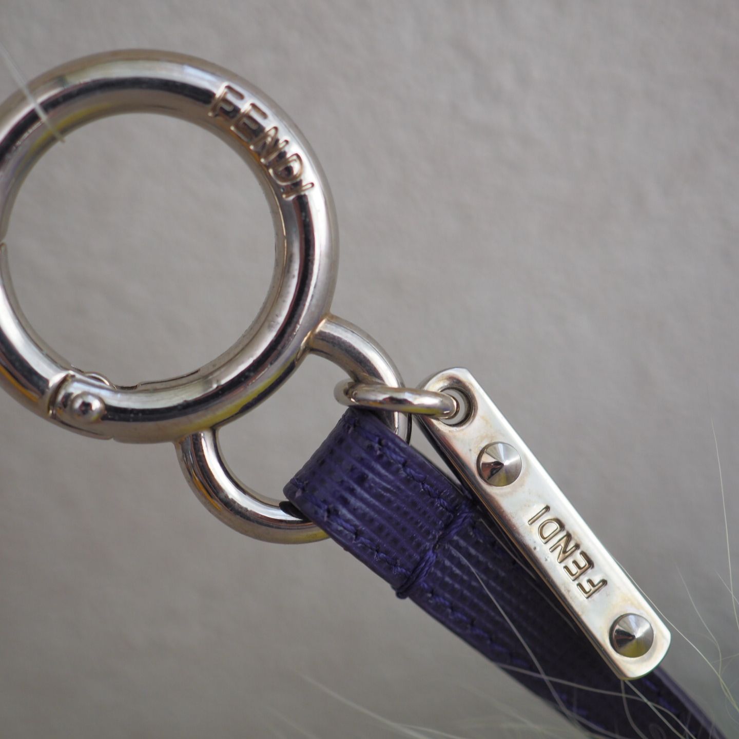 Fendi フェンディ　ポンポンチャーム キーリング　キーホルダー　トリコロール Fendi フェンディ ポンポンチャーム キーリング キーホルダー