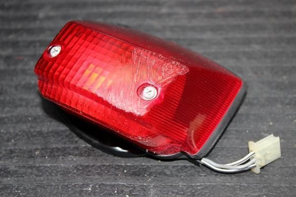 スズキストリートマジック50CA1LBテールランプS72-32