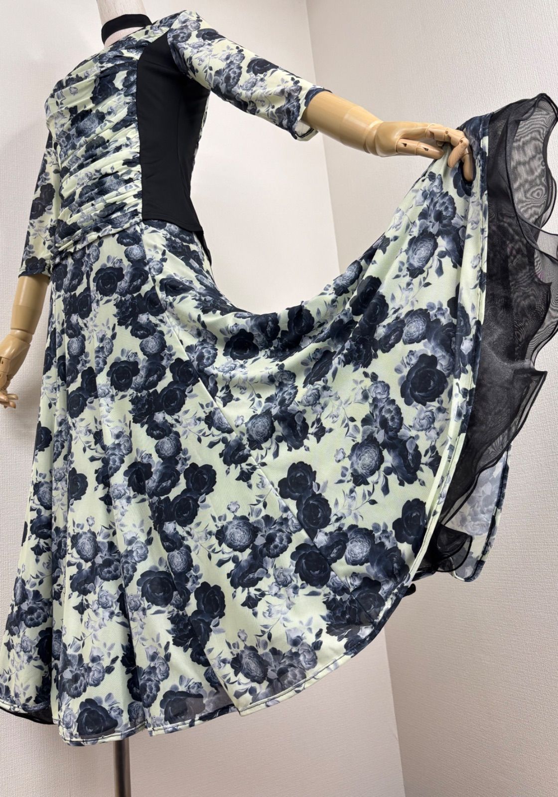 新品》社交ダンス クリーム×ブラック ソフトメッシュ ドレープデザイン