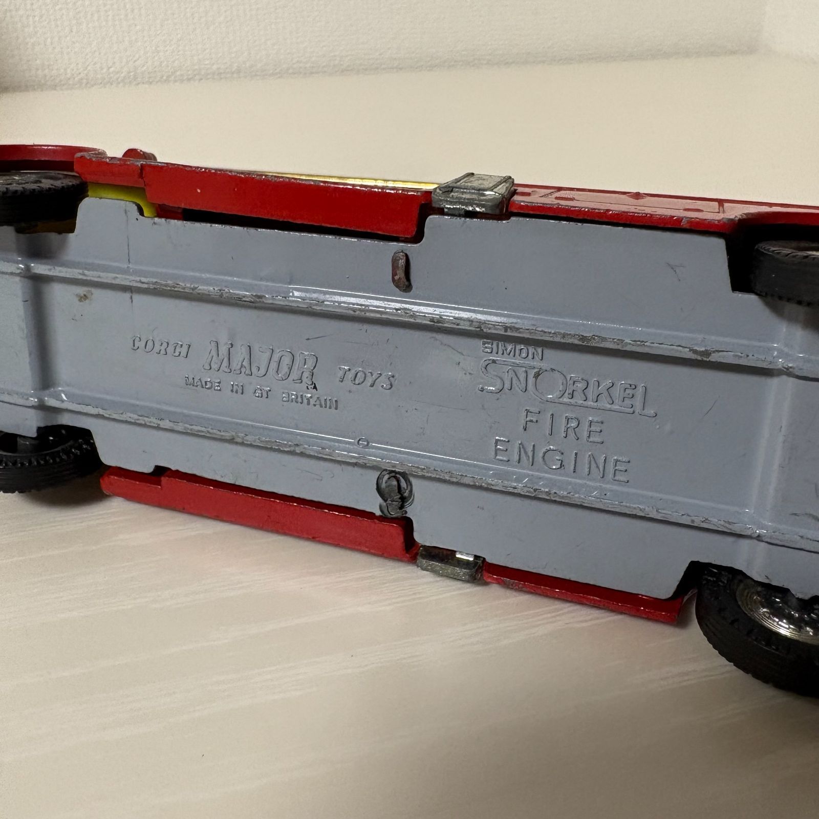 CORGI MAJOR TOYS SIMON SNOKEL FIRE ENGINE コーギー 消防車