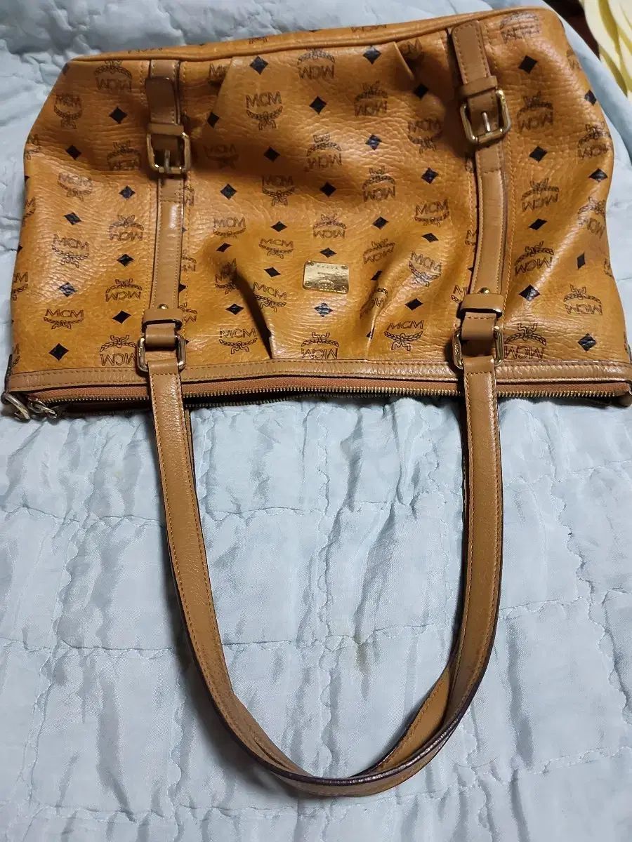 MCM ロゴ トートバッグ ブラウン - メルカリ