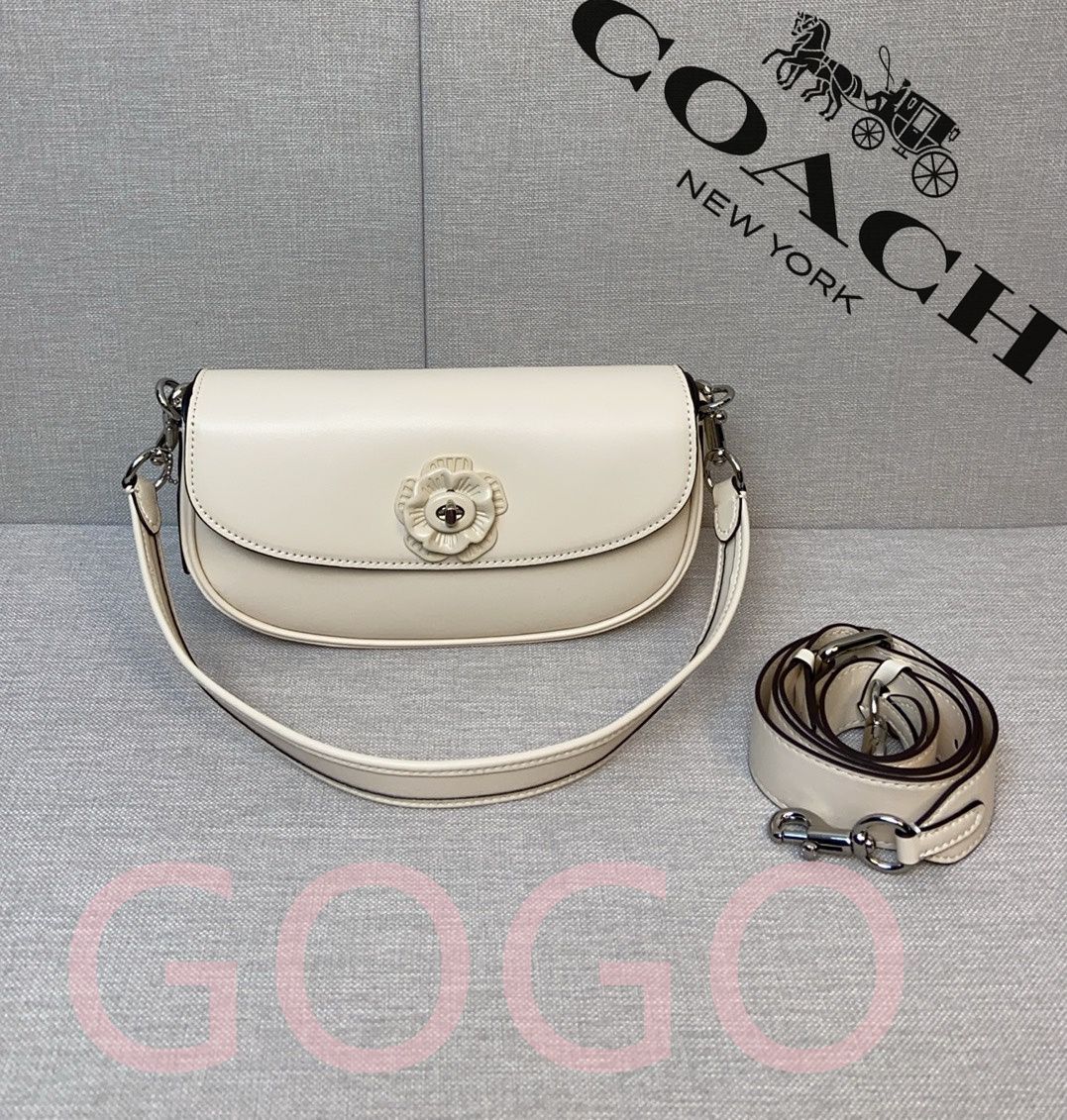 COACH コーチ エミーサドルバッグ ティーローズ 椿　2WAY ショルダーバッグ　アウトレット品 ホワイト 白 CU032