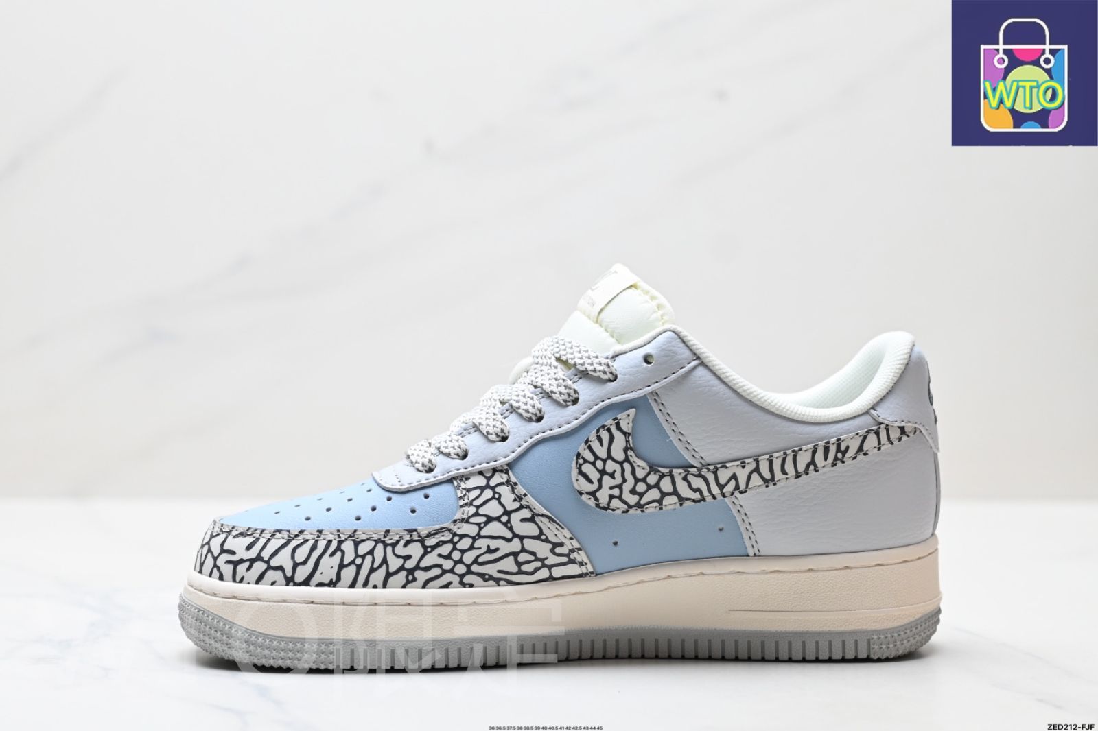 今日特価】NIKE AIR FORCE 1'07 LV8 原型?・原型紙による正統