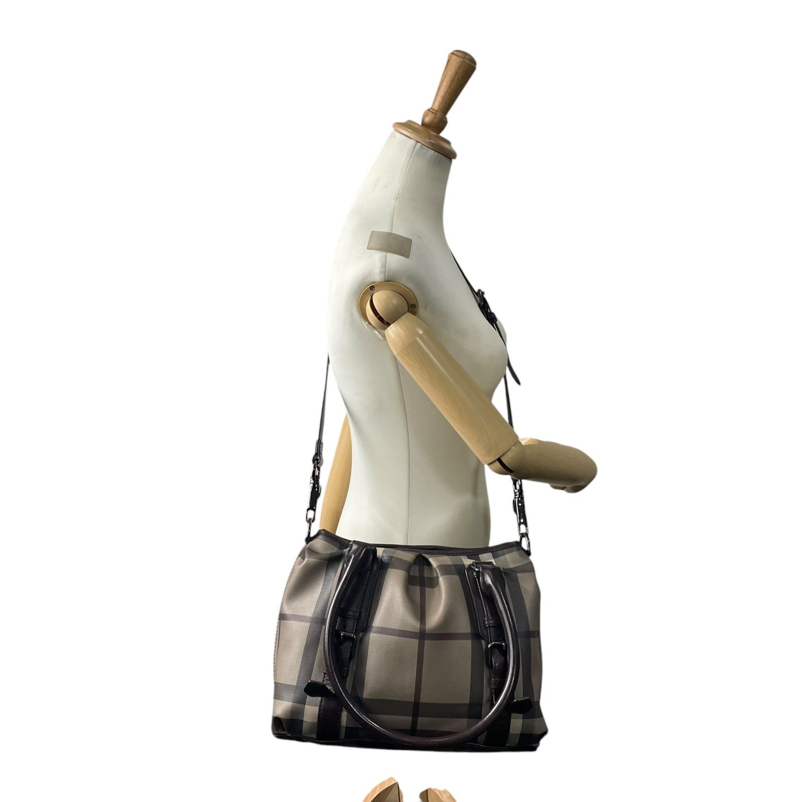 極美品】BURBERRY レザー ハンドバッグ ノバチェック シルバー金具