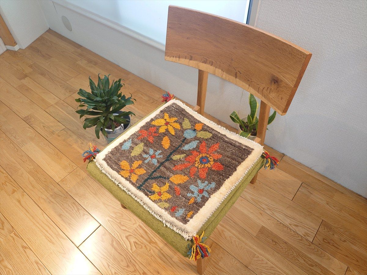 ペルシャ　ギャッベ ミニマット 39×44.5 アイボリー　ザクロの木 ペルシャ ギャッベ ミニマット 39×44.5 アイボリー ザクロの木