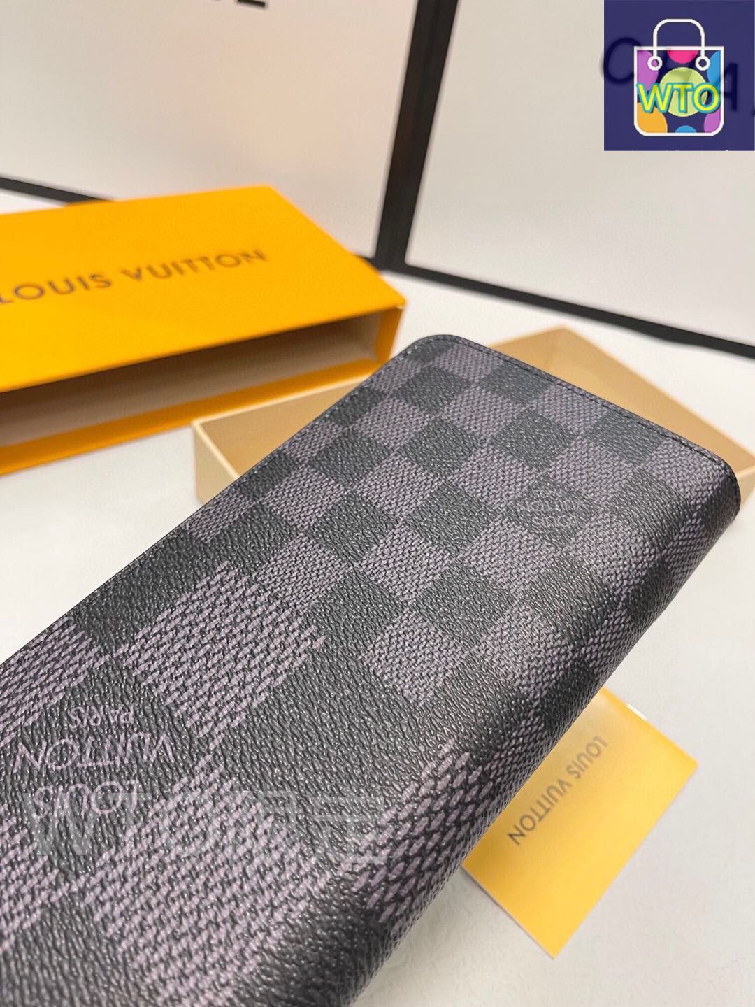 Vuitton ルイ