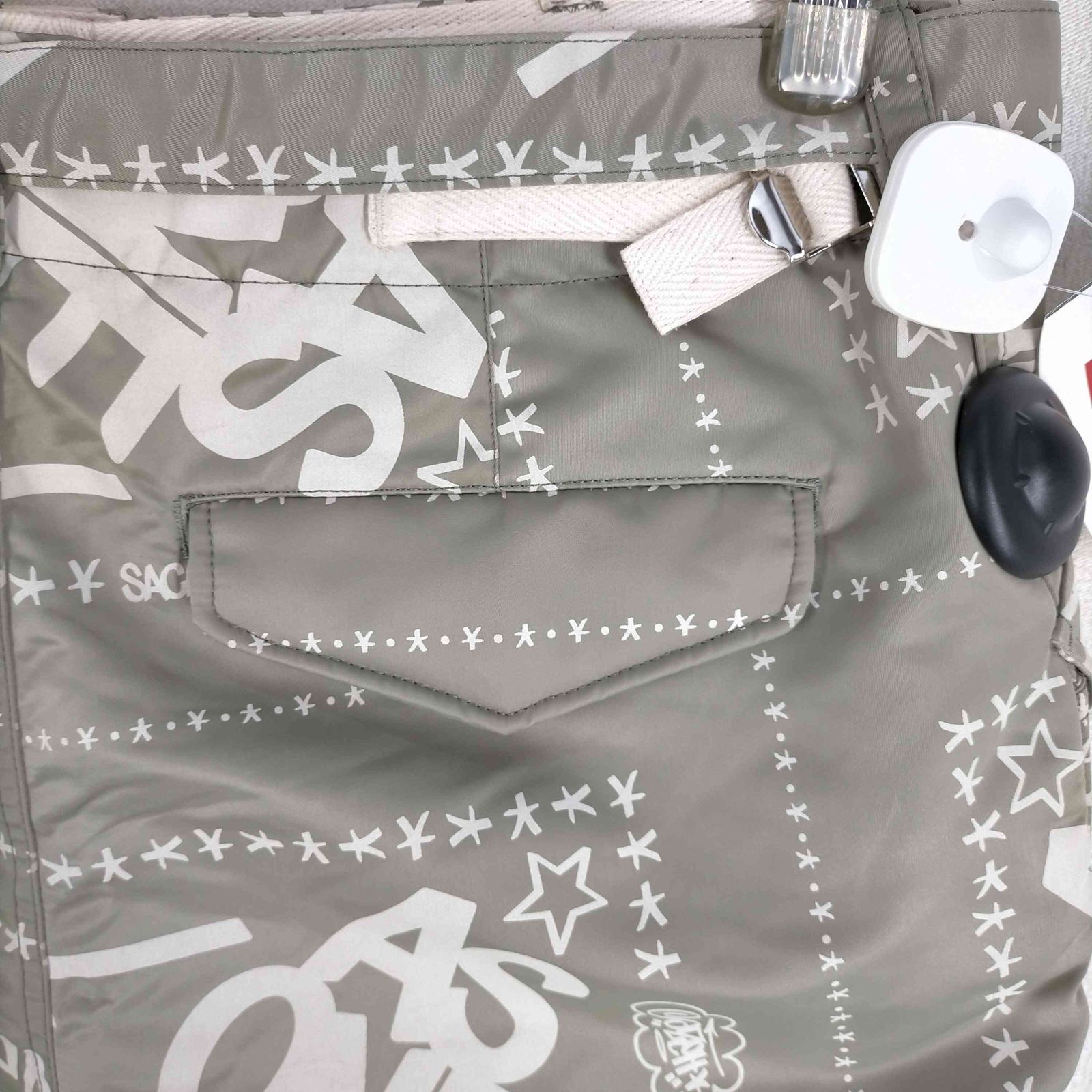 sacai eric haze　プリーツショーツ サカイ sacai sacai eric haze プリーツショーツ サカイ × eric haze プリーツ