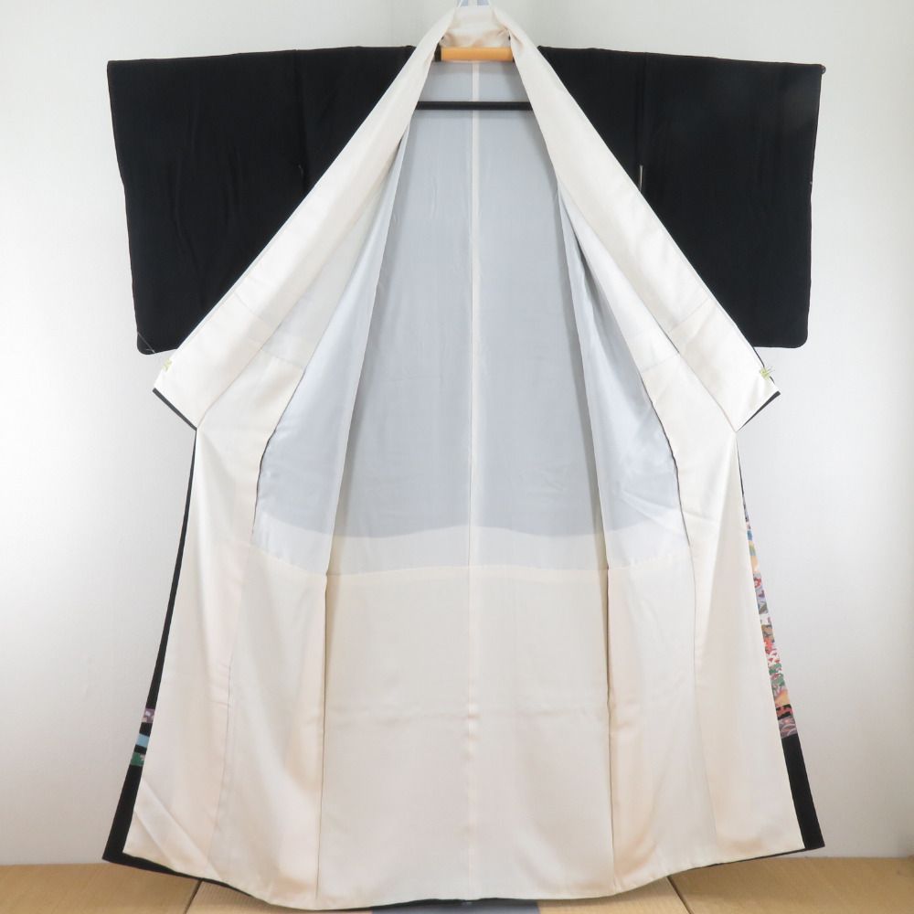 本加賀友禅 黒留袖 法邑利博 名所に花柄 正絹 袷 広衿 比翼付 落款入