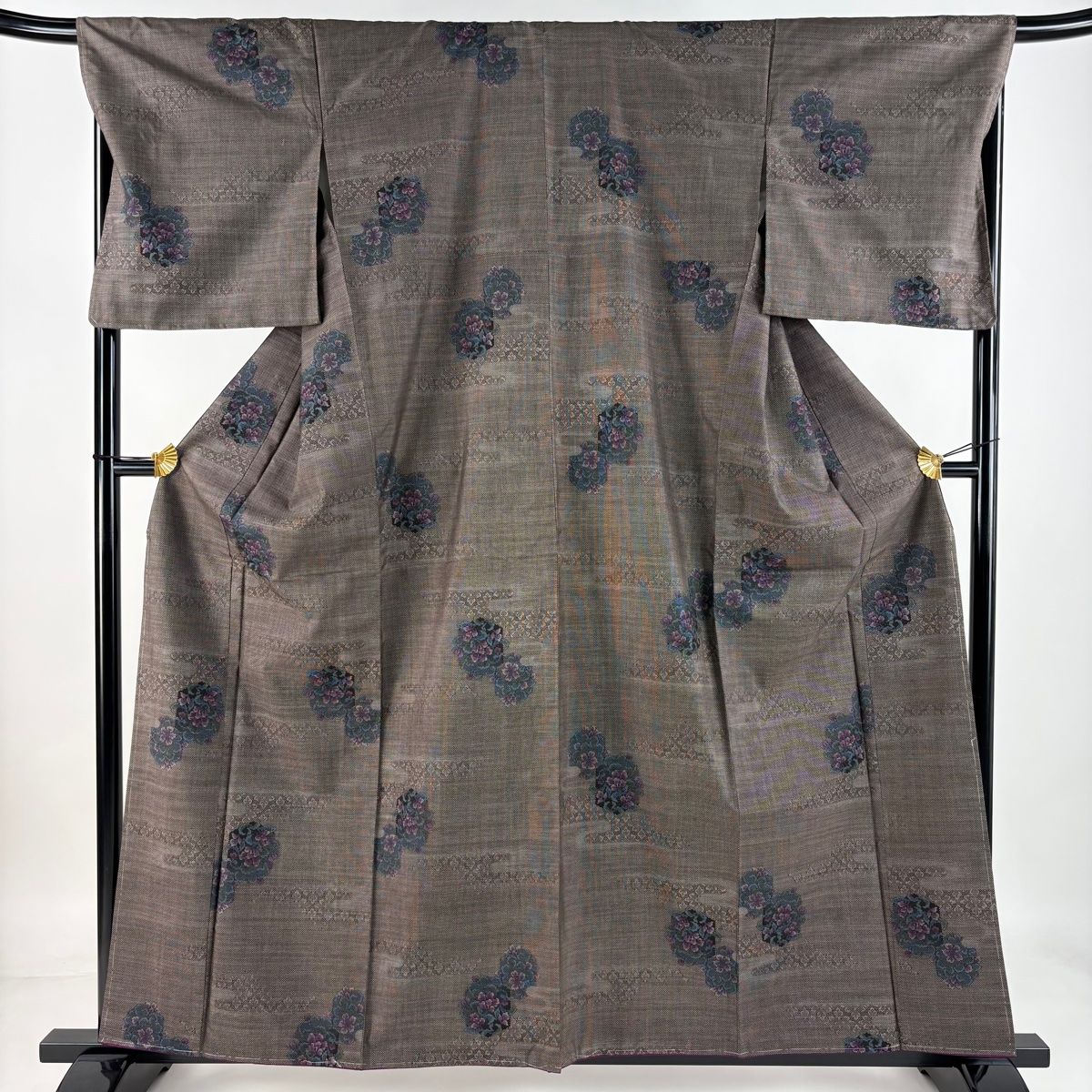 大島紬 身丈159cm 裄丈68.5cm L 袷 純泥染 証紙 草花 ヱ霞 焦茶色 正絹 名品