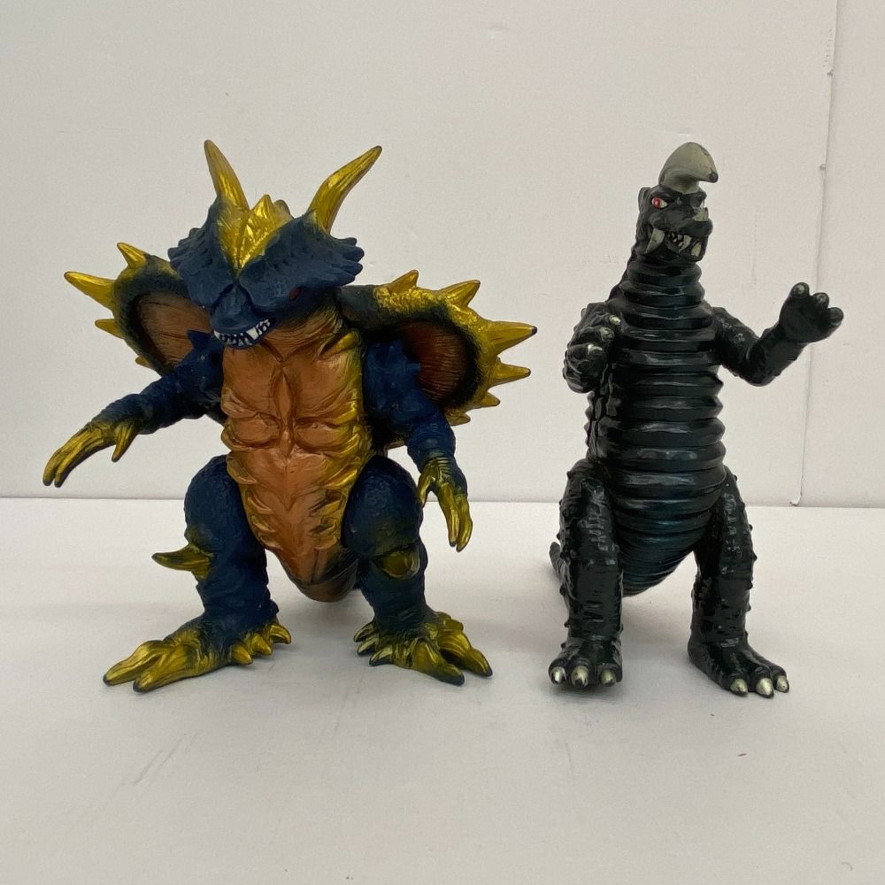 ウルトラマン 怪獣 ソフビ 26体セット メトロン星人 キングジョー など 大量 いつの間に⁉再販版キングジョーがこんなに違う！ウルトラ怪獣
