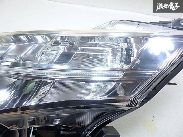 トヨタ ルーミー M900A 純正 ヘッドライト 左 STANLEY W3920 トヨタ ルーミー M900A 純正 ヘッドライト 左 STANLEY W3920