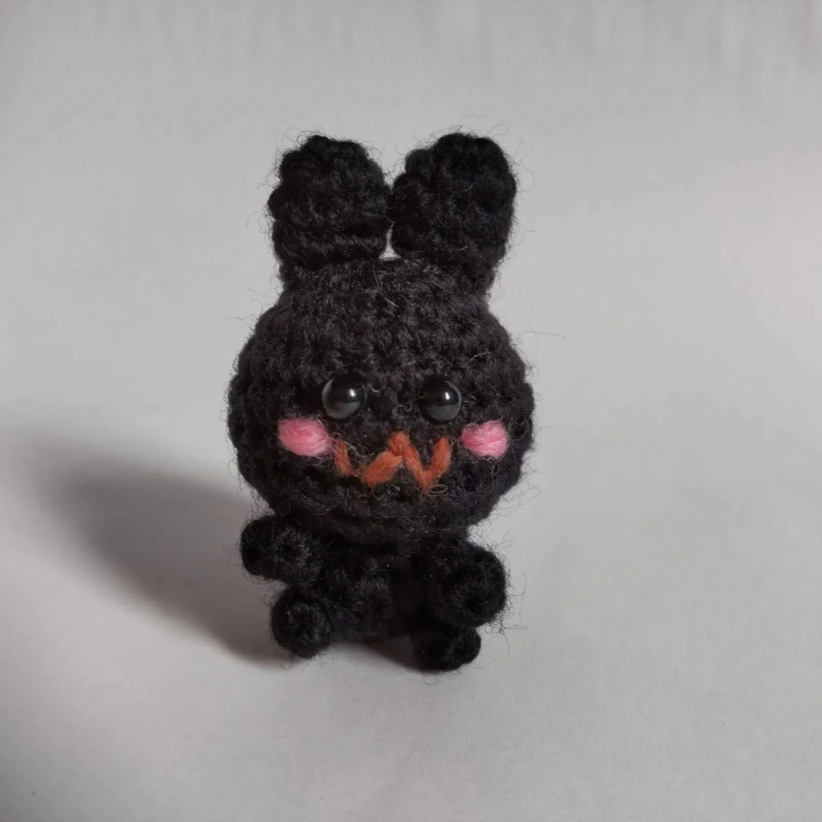 メルカリshops あみぐるみ ミニうさぎ 黒 ストラップ メルカリshops あみぐるみ ミニうさぎ 黒 ストラップ
