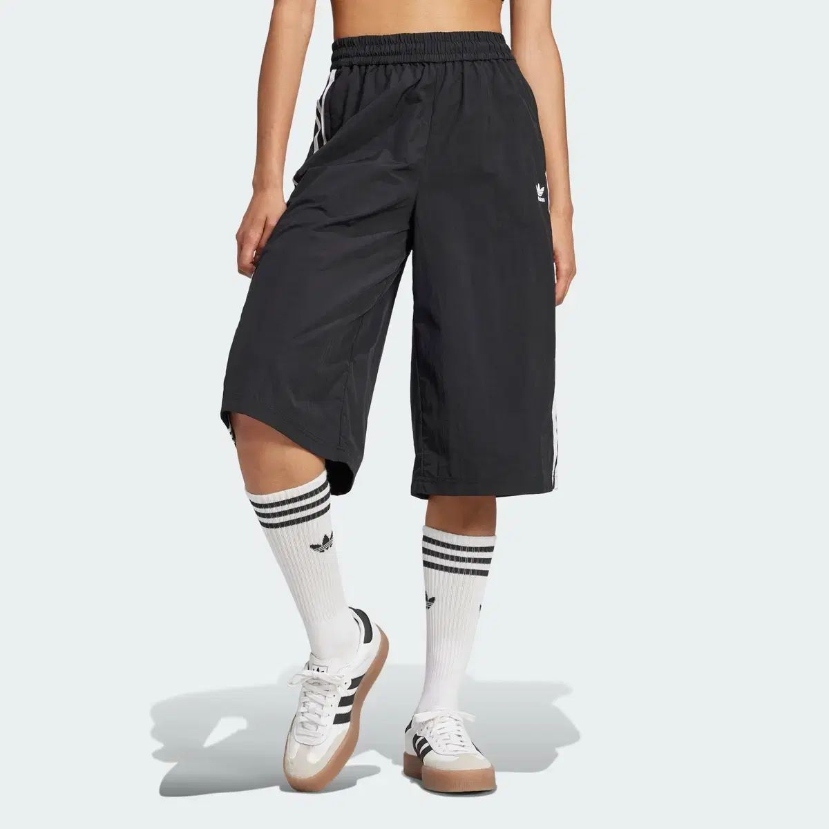 売っています adidas アディダス アディレニウム 季節 2 3S カプリ ショートパンツ