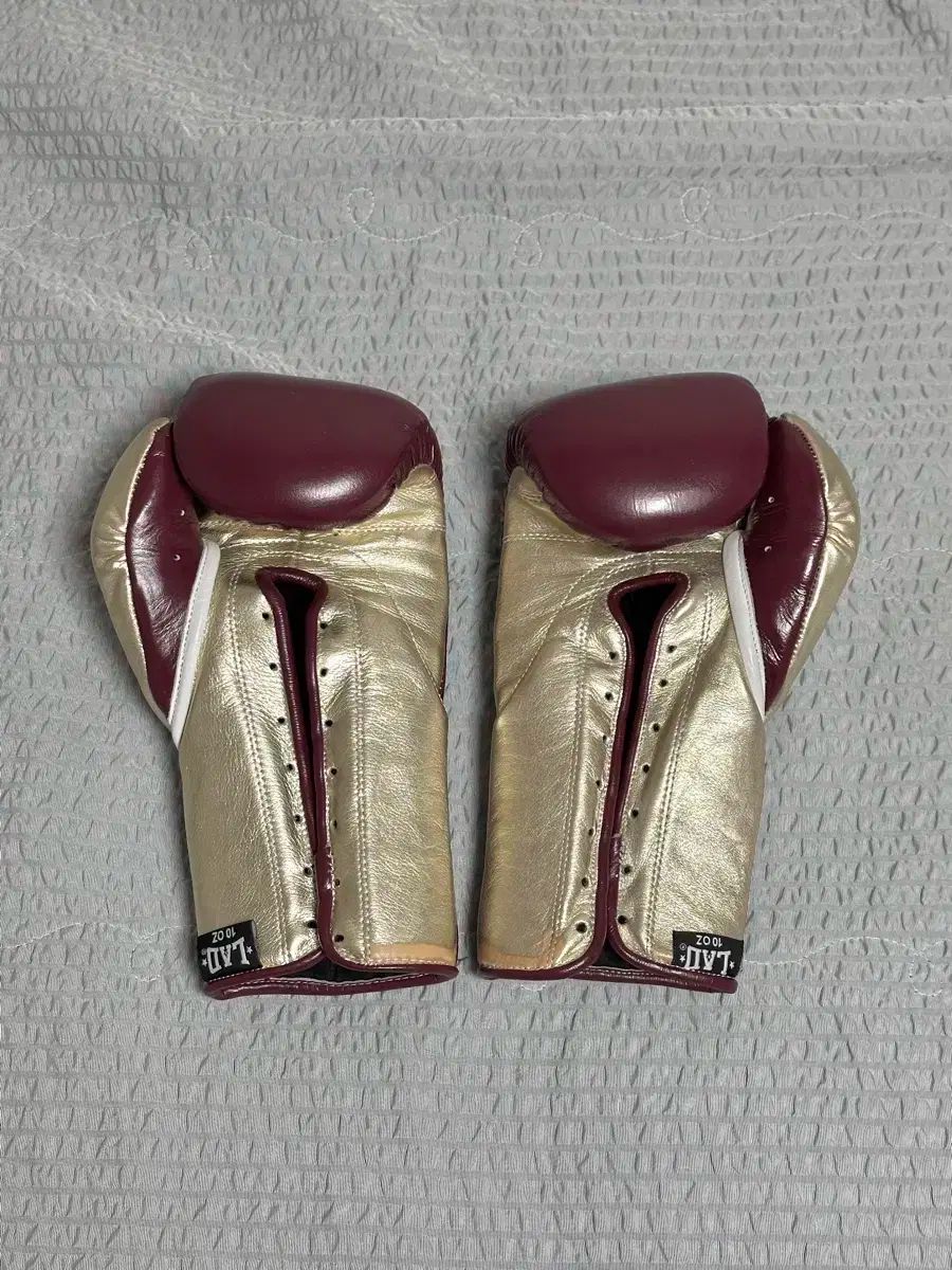 LAD ラード バーガンディー|ゴールド ベーシック 戦い グローブ 10oz 販売