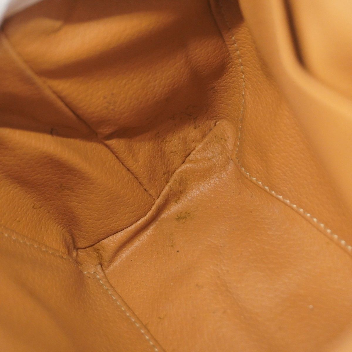 ブラウン ゴールド金具