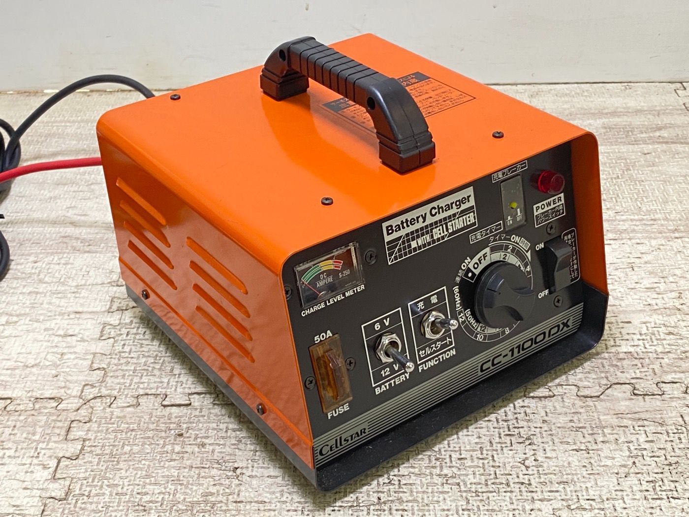 セルスター 車用バッテリー充電器 CC-1100DX