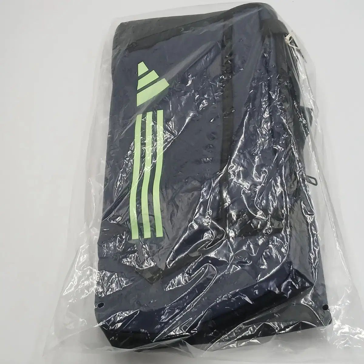 アディダス スポーツ