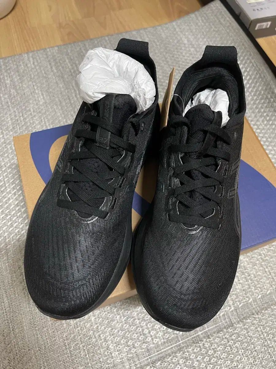 Asics アシックス