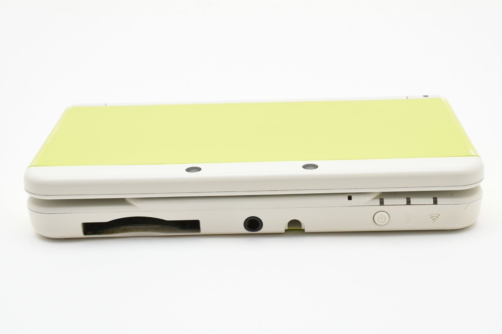 2438【極美品】Newニンテンドー3DS きせかえプレート ホワイト 美品】Newニンテンドー3DS ホワイト 本体 きせかえプレート