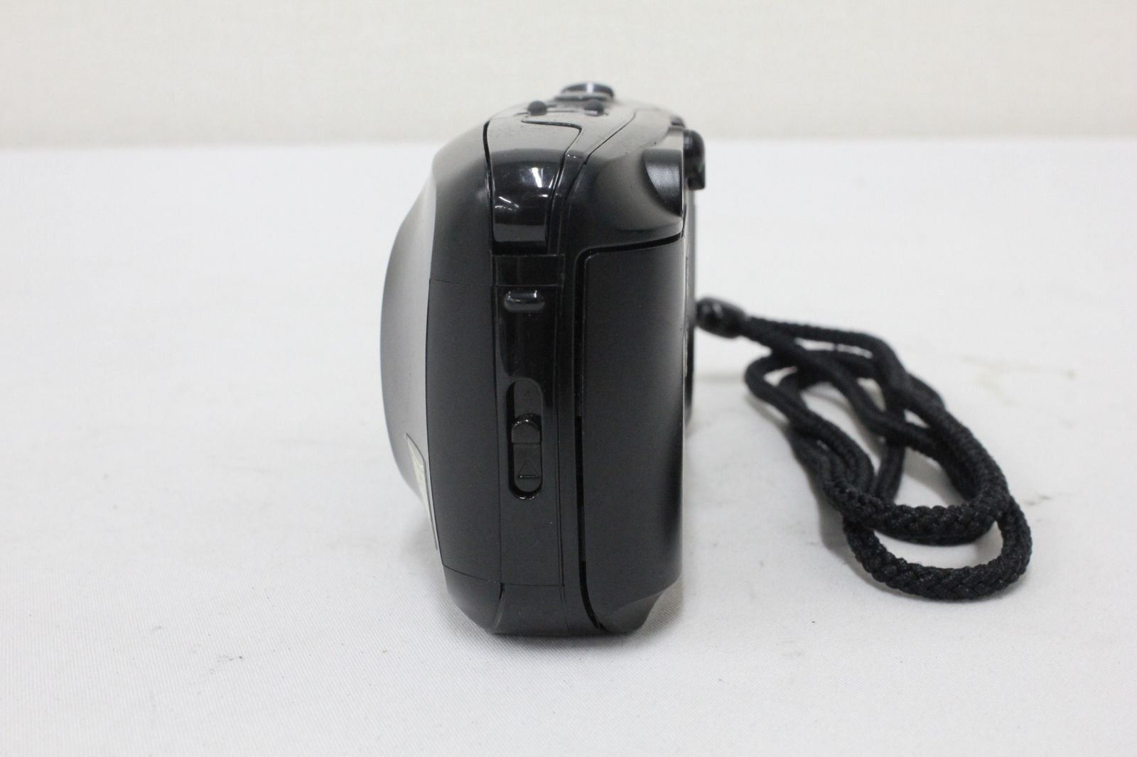 コンパクトカメラ