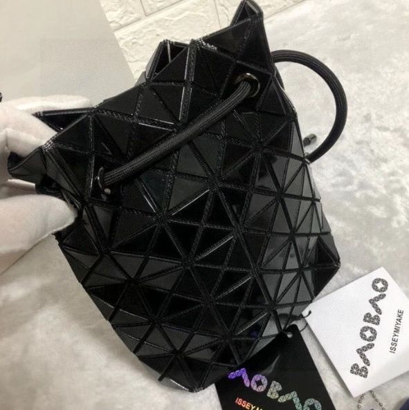 新品未使用 イッセイミヤケBAO BAO ISSEY MIYAKE 巾着 ショルダーバッグ - メルカリ