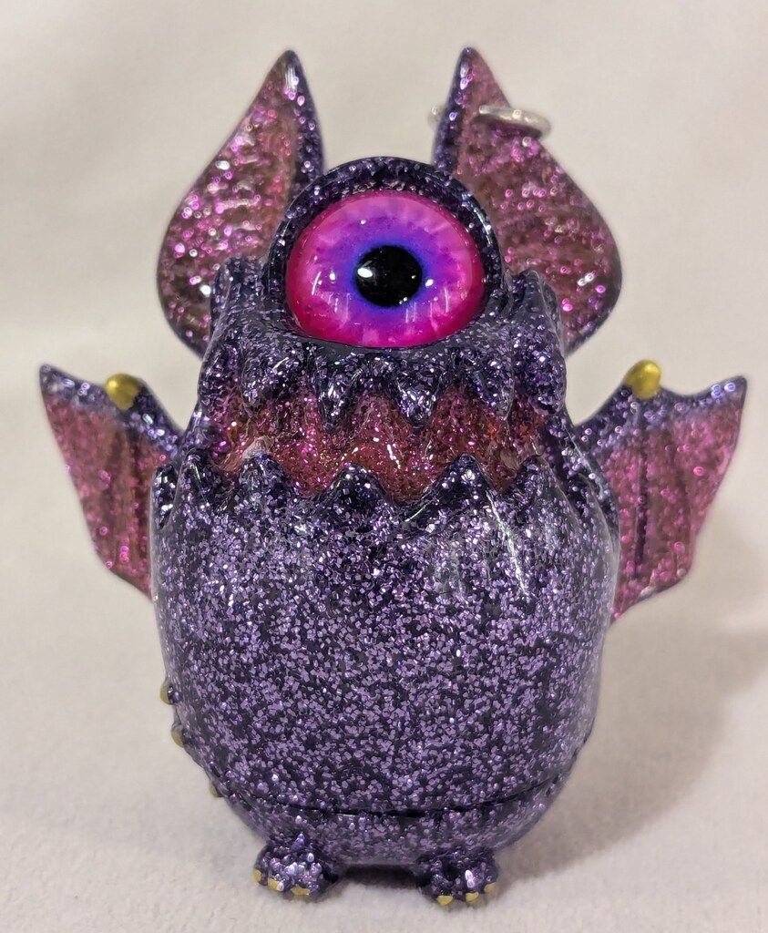 KAGEMARU DESIGNS チャイビー クリアパープルラメ成型/ピンク黒目