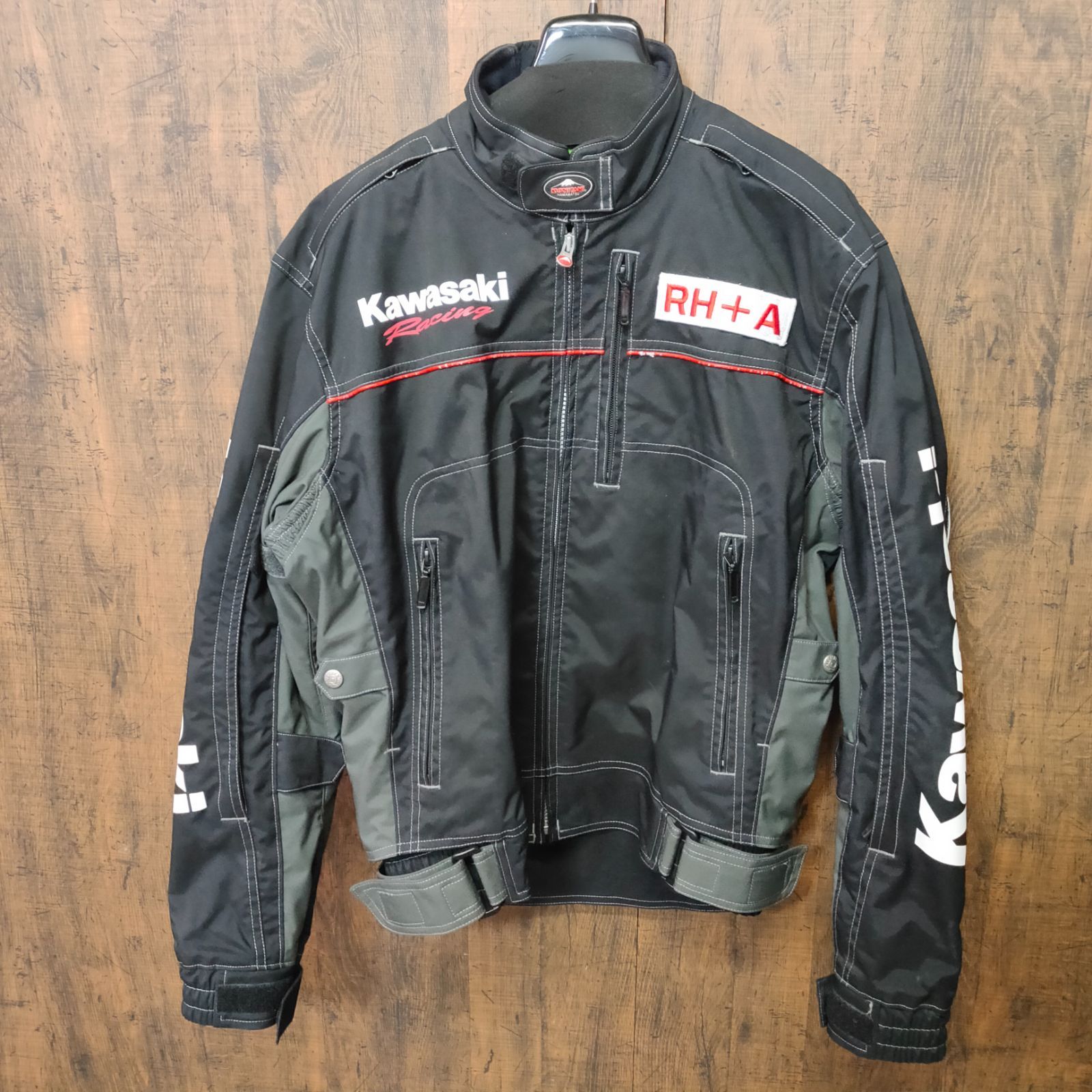 クシタニ ウインターフィンジャケット K-2822 サイズL ブラックアウト