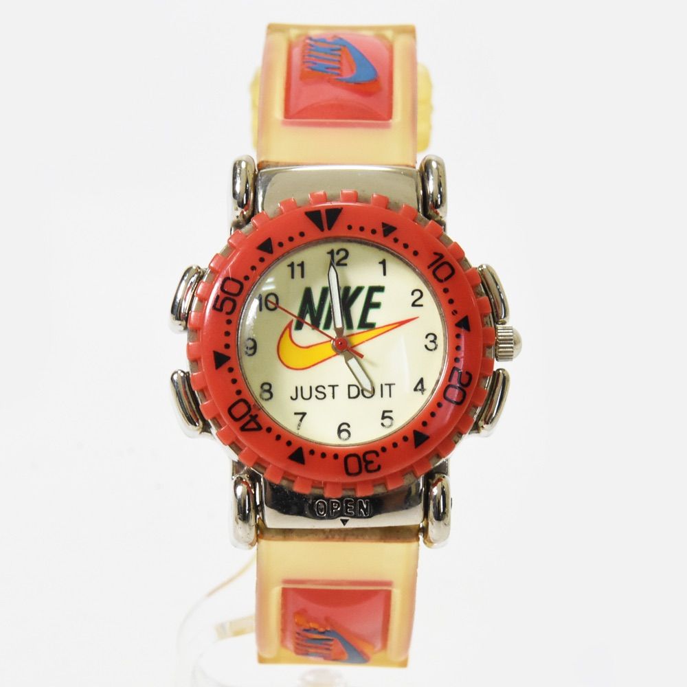 電池切れ80年代 ビンテージ ナイキ 腕時計 スクリューバック レトロ 当時物 現状