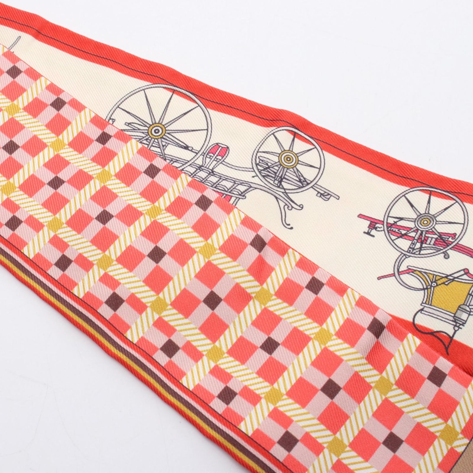 エルメス　ツイリー　レッド系マルチカラー エルメス HERMES スカーフ ツイリー Les Voitures Nouvelles