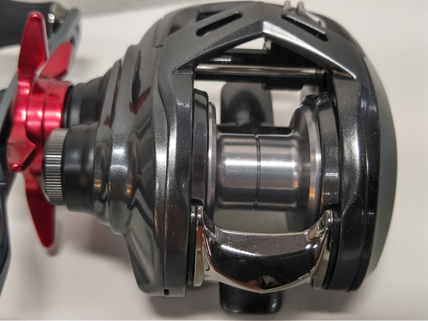 ダイワ 20 アドミラ A 100XHL RT仕様 レッドチューン