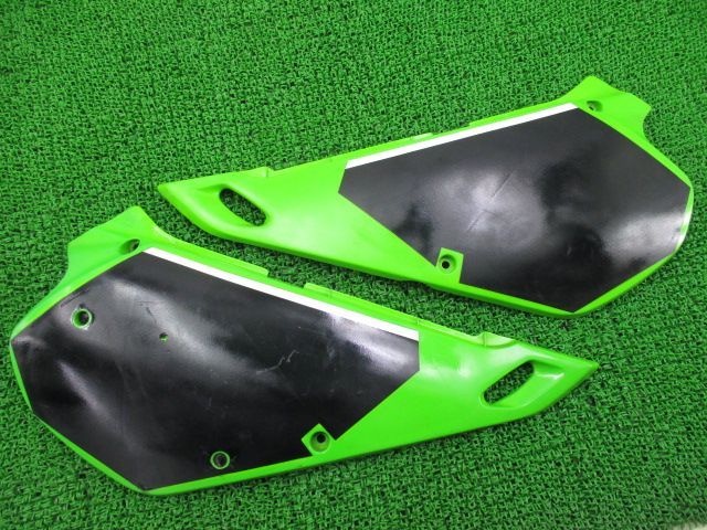 KDX250SR サイドカウル 左右 緑 36001-1452/36001-1453 カワサキ 純正 中古 美品 36001-1452 36001-1453 コケキズ無し 割れ欠け無し