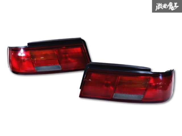 azk10 sai テールランプ テールレンズ 運転席側