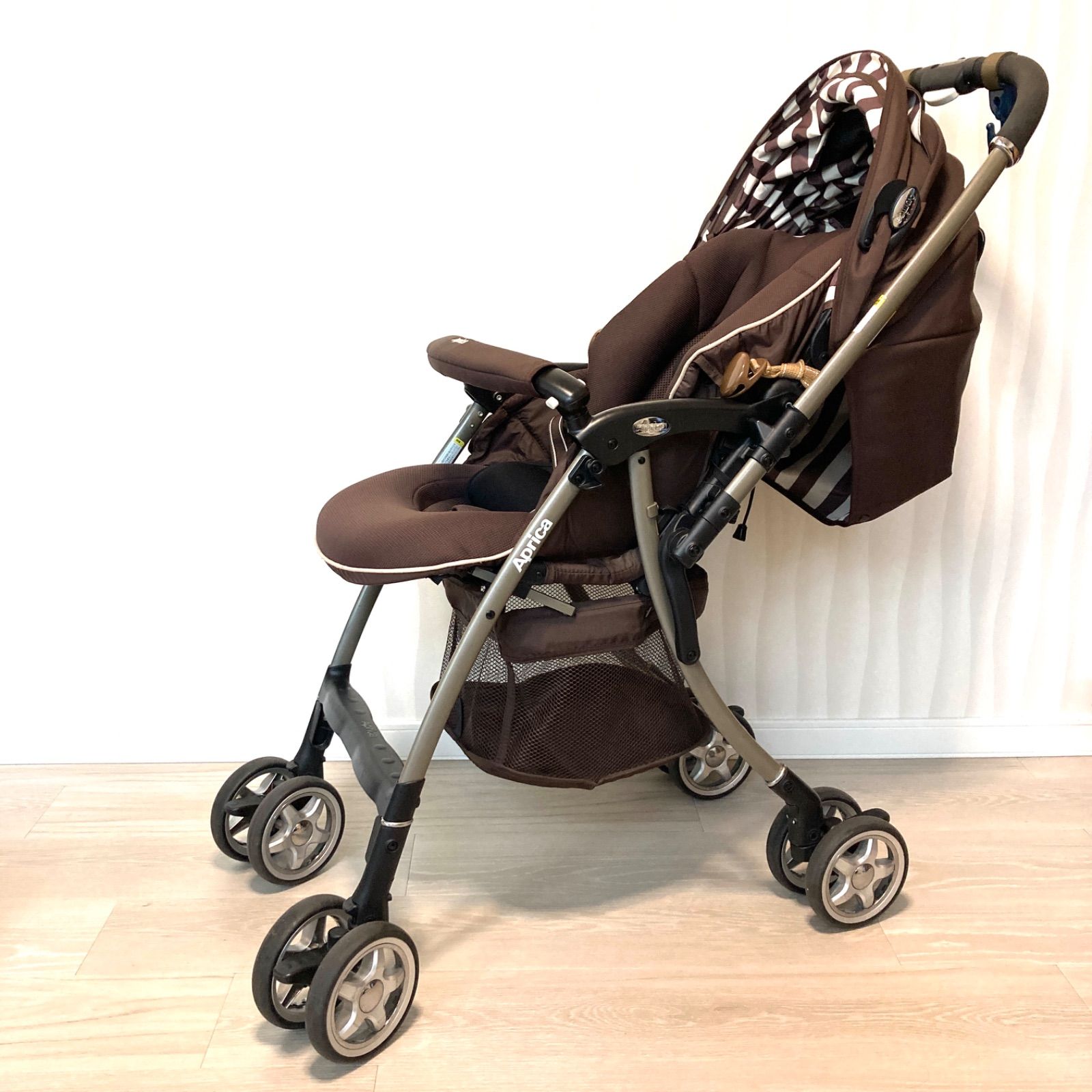 美品・お洗濯済み】 アップリカ ベビーカー ラクーナ オート4