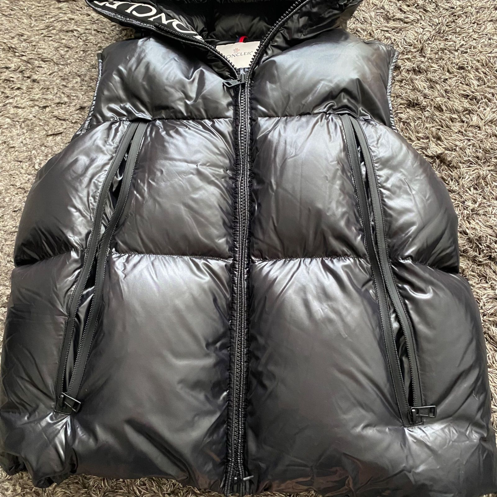 美品】MONCLER モンクレール ダウンベストAGNEAUX GILET - SAI Real