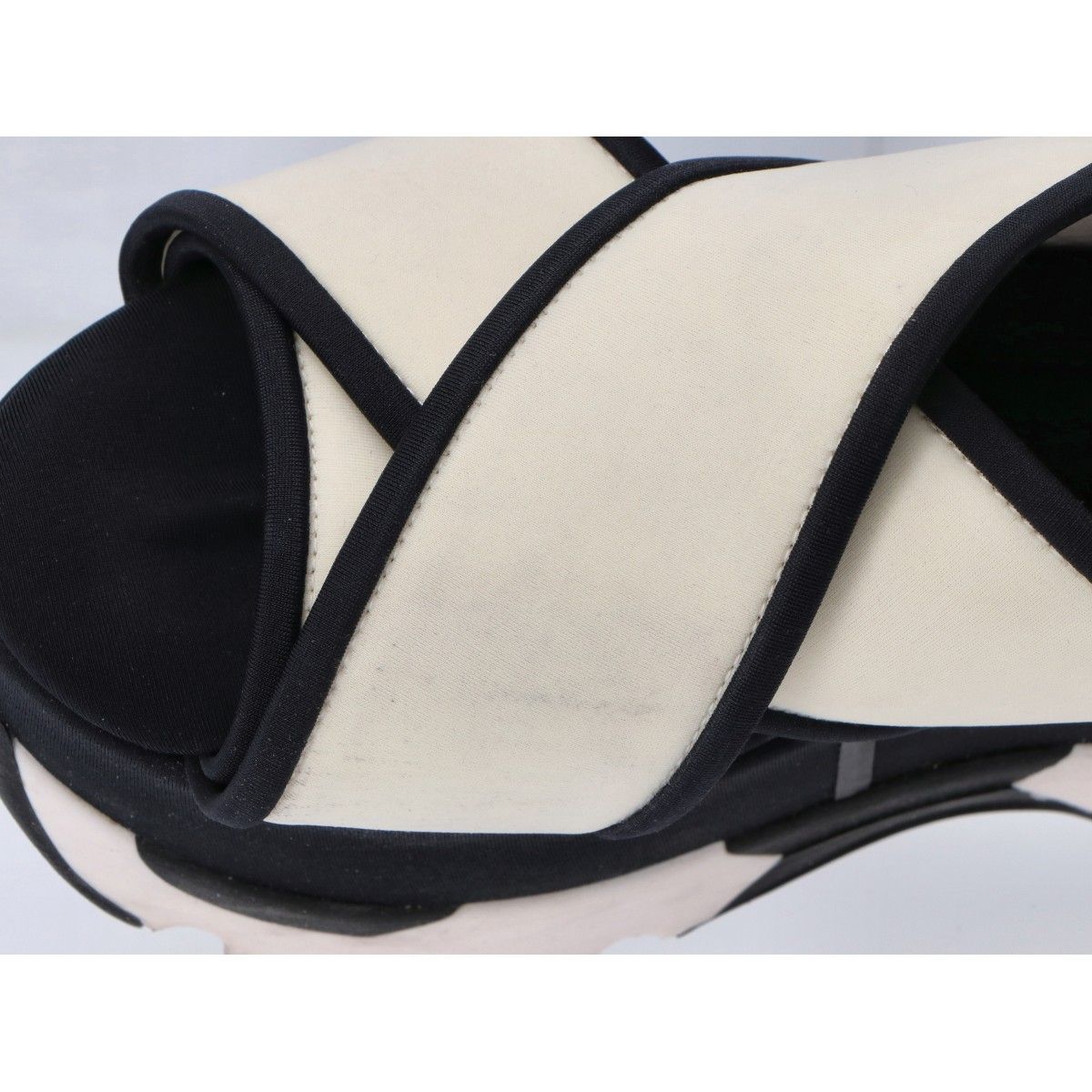 MARNI マルニ SAMS002708 ﾃｯｸﾌｧﾌﾞﾘｯｸ ｸﾘｽｸﾛｽ ｻﾝﾀﾞﾙ 35 - メルカリ