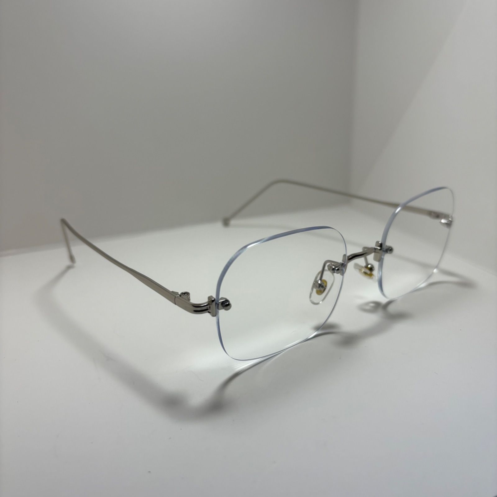 ノンフレームサングラス 透明 リムレス シルバースクエアサングラス