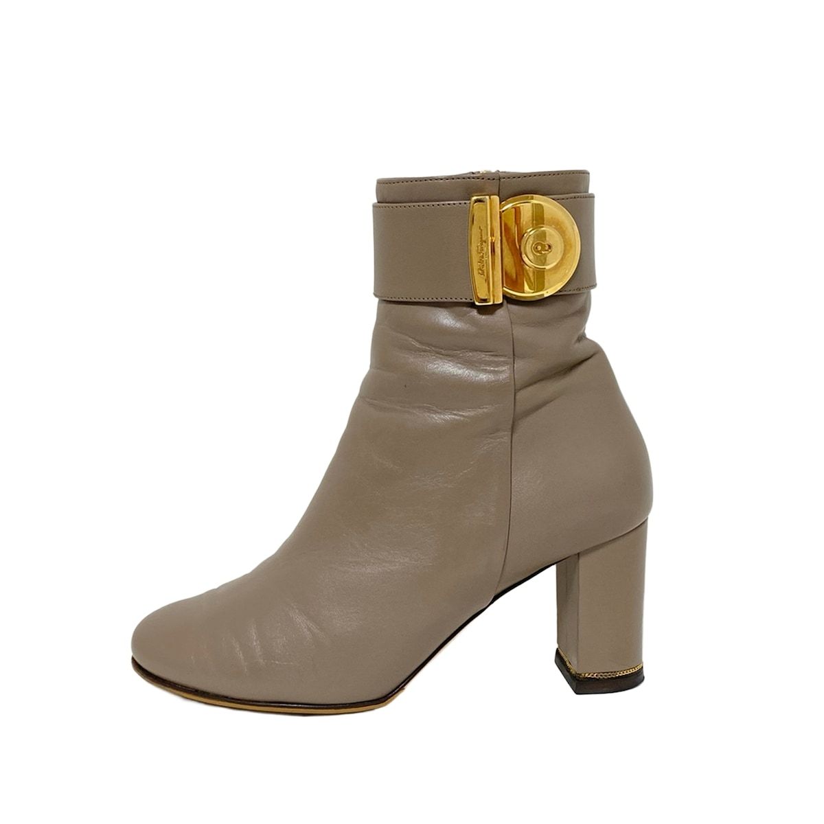 サルバトーレフェラガモ ショートブーツ 5 1 2 D レディース - グレーベージュ チェーン フィアンマ アウトソール張替済 レザー