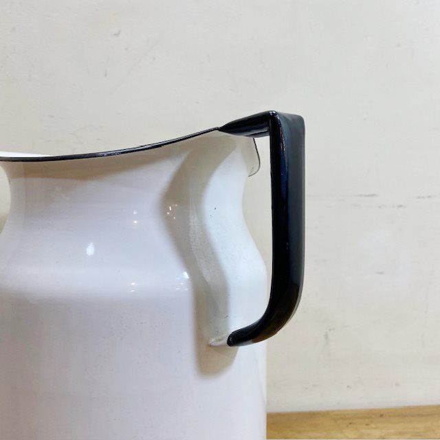 古い琺瑯のジャグ 古道具・琺瑯ジャグ | アンティーク雑貨・monotoba