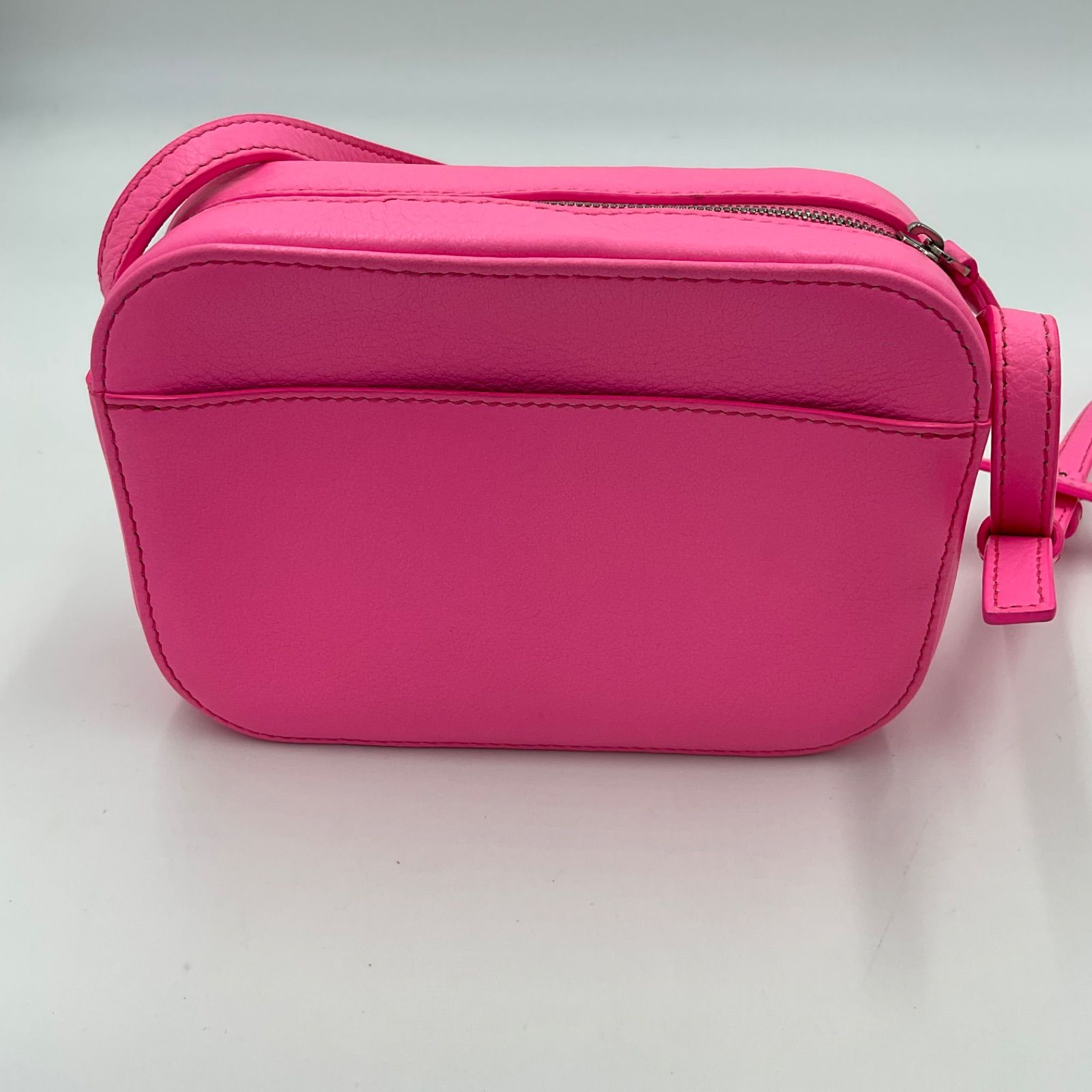 VIPセール♡BALENCIAGA★ロゴ入りカメラバッグライトピンク バレンシアガ BALENCIAGA エブリデイカメラバッグ ショルダー