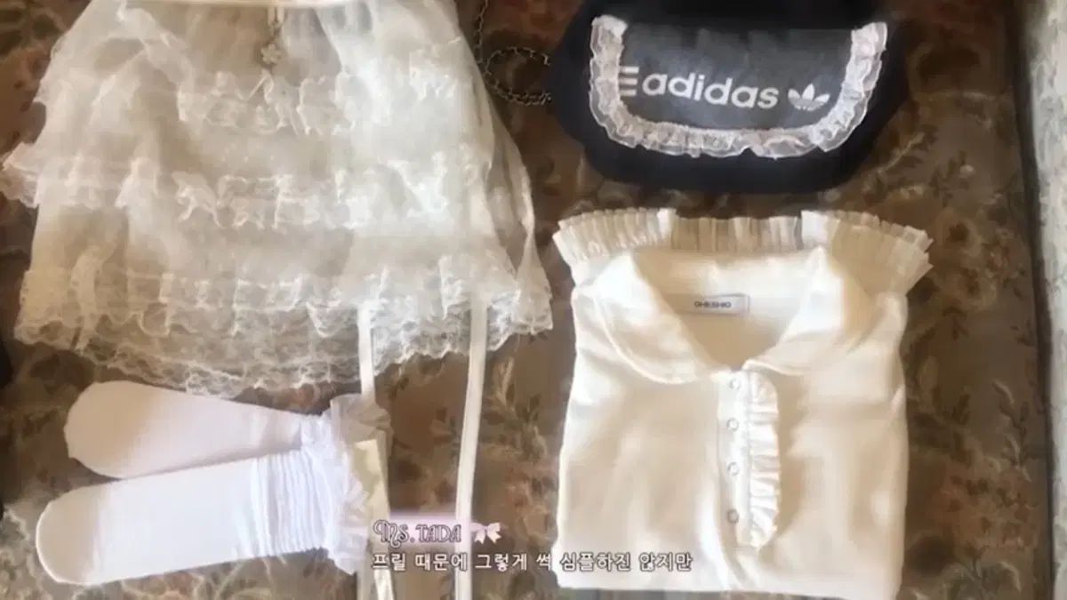 フリル レース