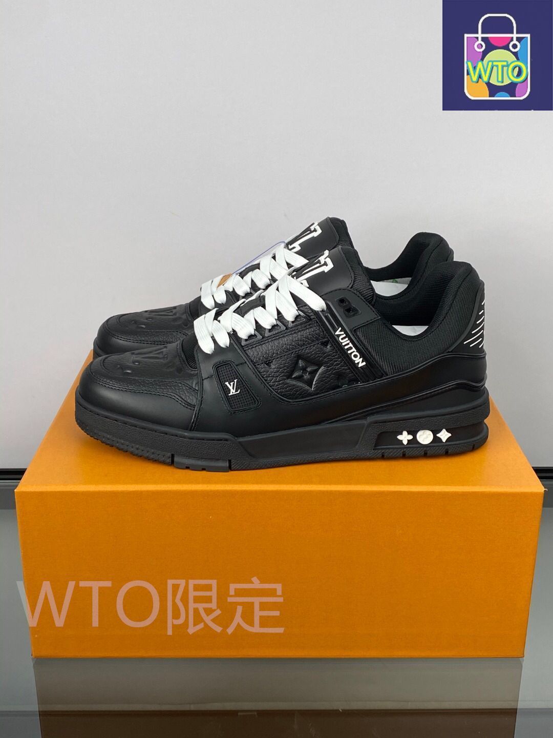 Louis Vuitton ブラック スニーカー 楽天市場】【LOUIS VUITTON ルイ ヴィトン】 #5 24.5cm